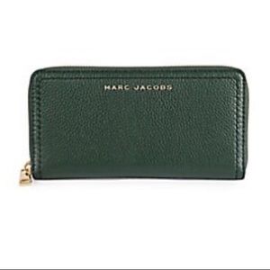 Marc Jacob’s the groove zip around leather  wallet
